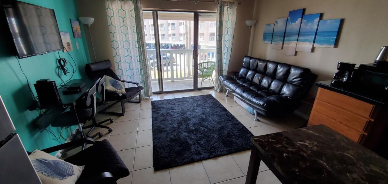 Waterfront North With And Pool Access *